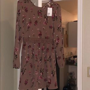 Floral long sleeve dress- brand new